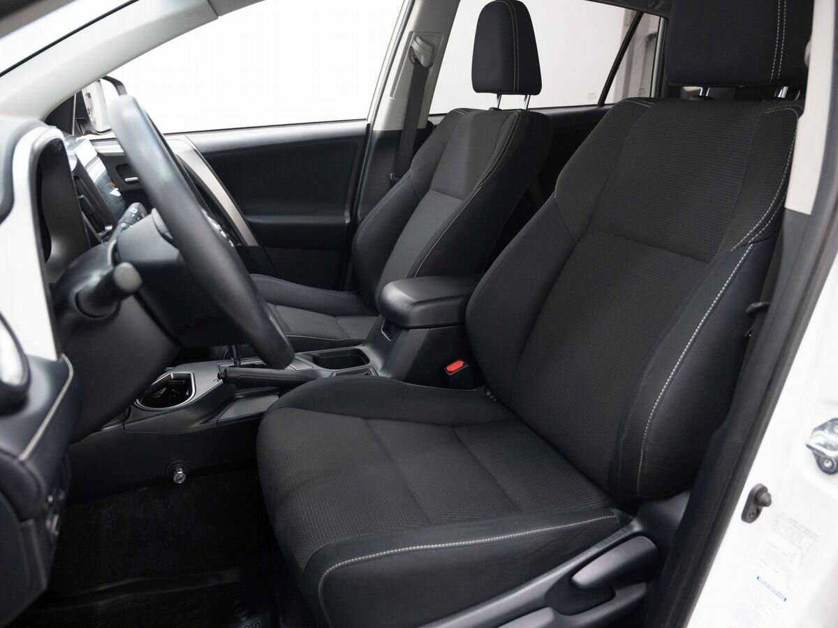 Купить Toyota RAV4, 2017, 67 000 км.. Фото: #10