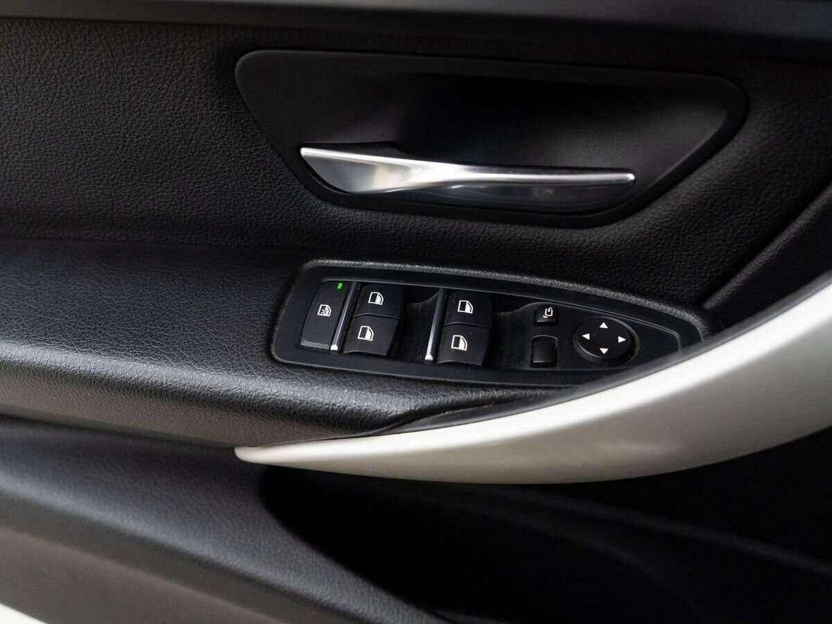 Купить BMW 3 серии, 2015, 119 000 км.. Фото: #13