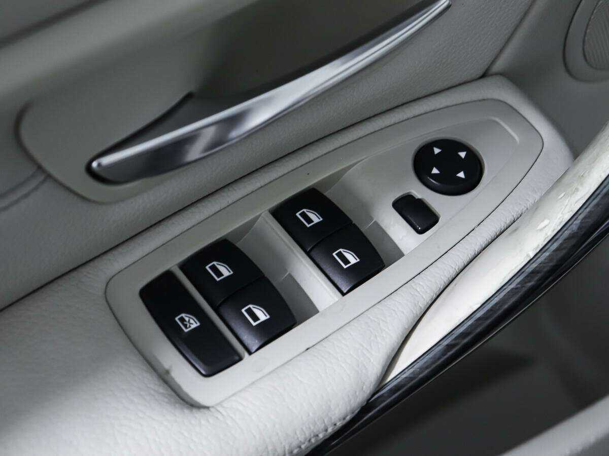 Купить BMW 3 серии, 2012, 105 153 км.. Фото: #15