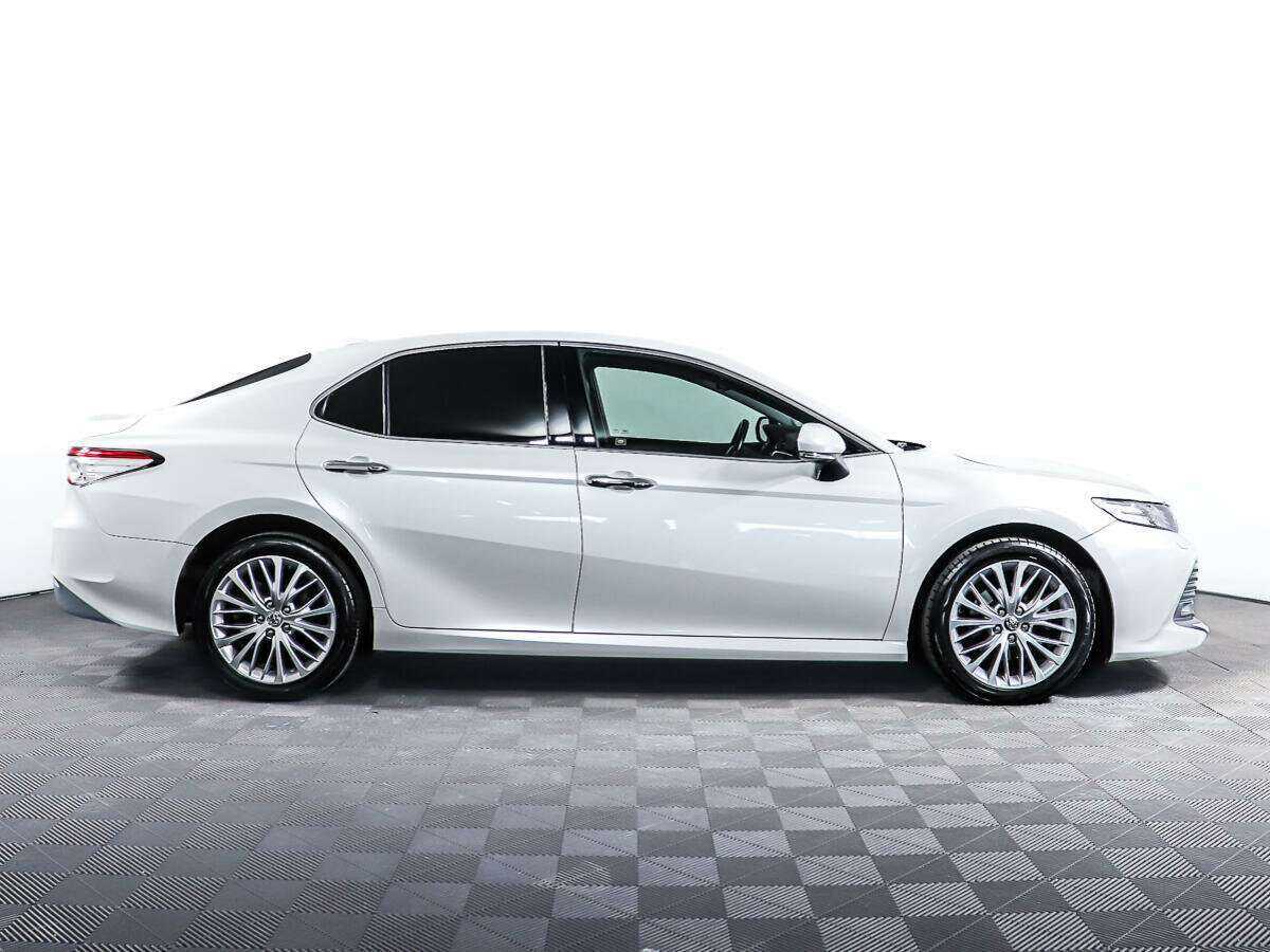 Купить Toyota Camry, 2019, 93 353 км.. Фото: #3