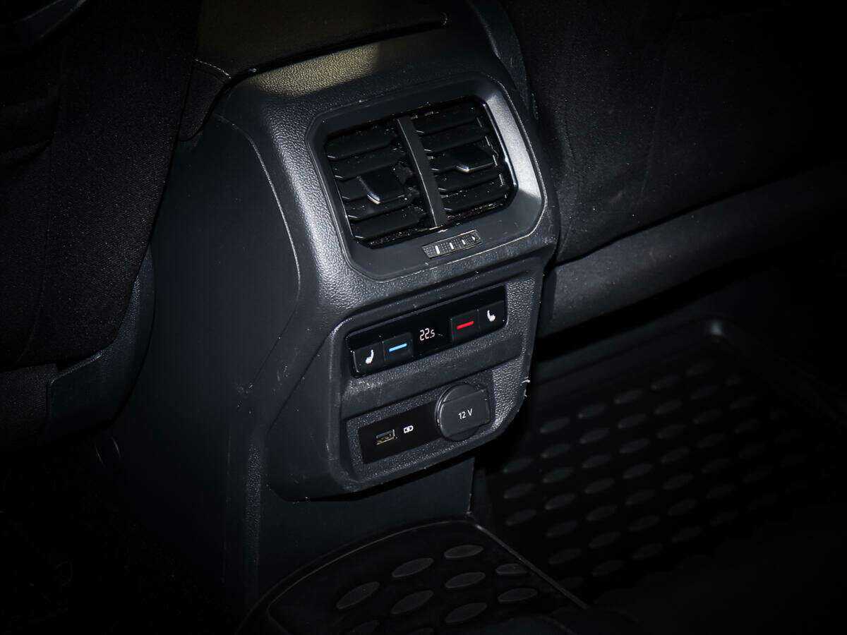 Купить Volkswagen Tiguan, 2018, 75 680 км.. Фото: #17