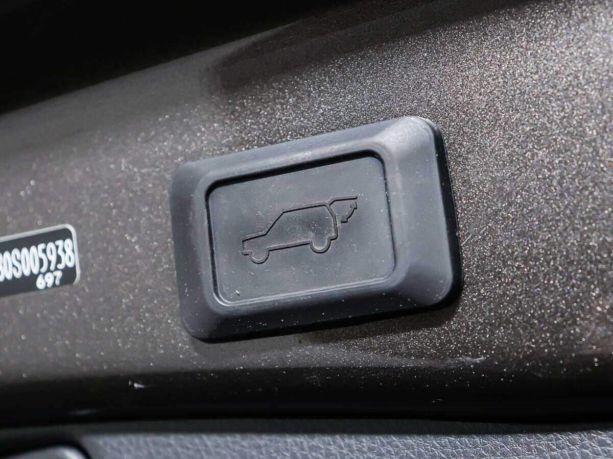 Купить Toyota RAV4, 2019, 40 690 км.. Фото: #15