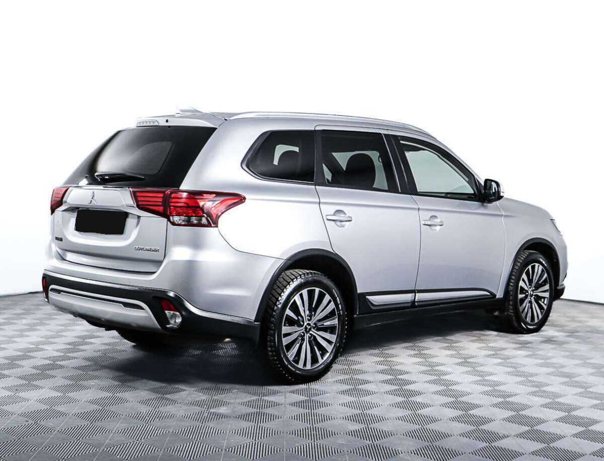 Купить Mitsubishi Outlander, 2019, 101 800 км.. Фото: #4