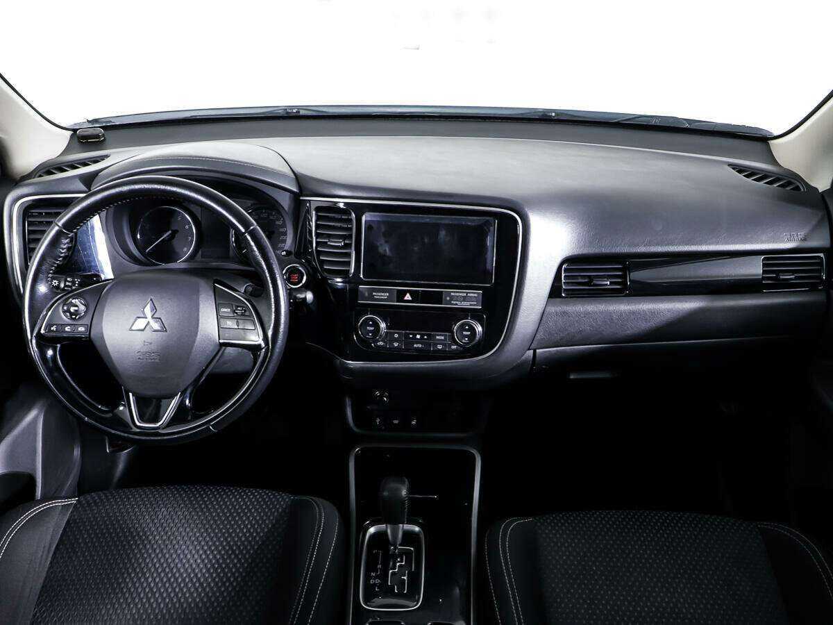 Купить Mitsubishi Outlander, 2019, 101 800 км.. Фото: #10