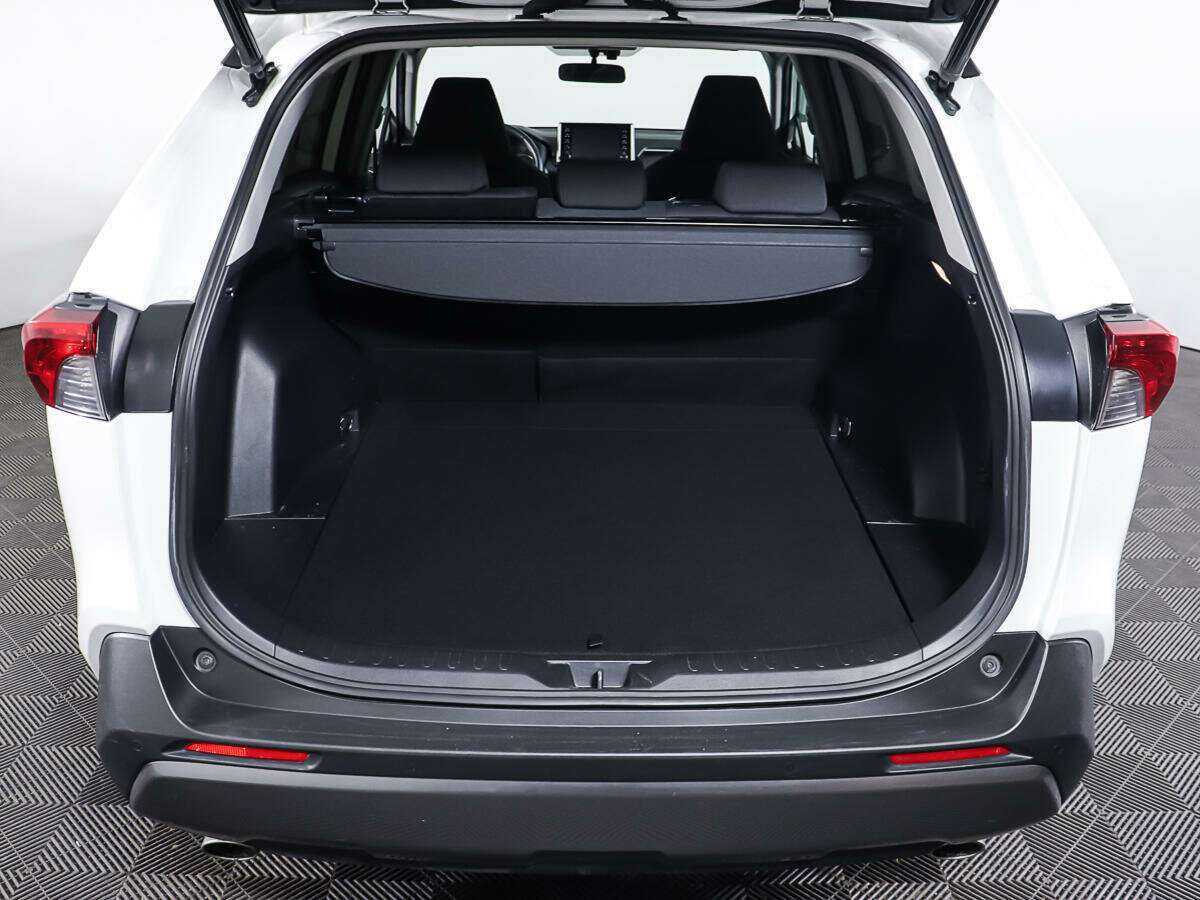 Купить Toyota RAV4, 2020, 55 301 км.. Фото: #8