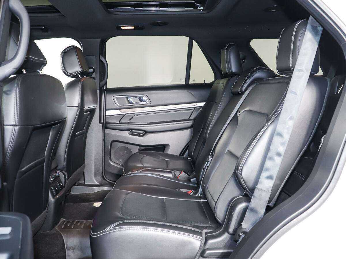 Купить Ford Explorer, 2017, 120 000 км.. Фото: #9