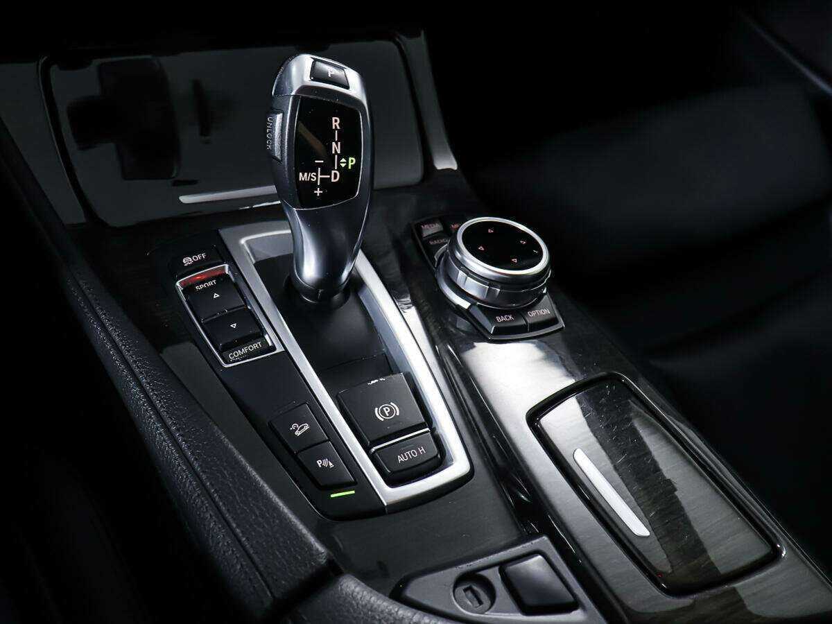 Купить BMW 5 серии, 2012, 257 597 км.. Фото: #18