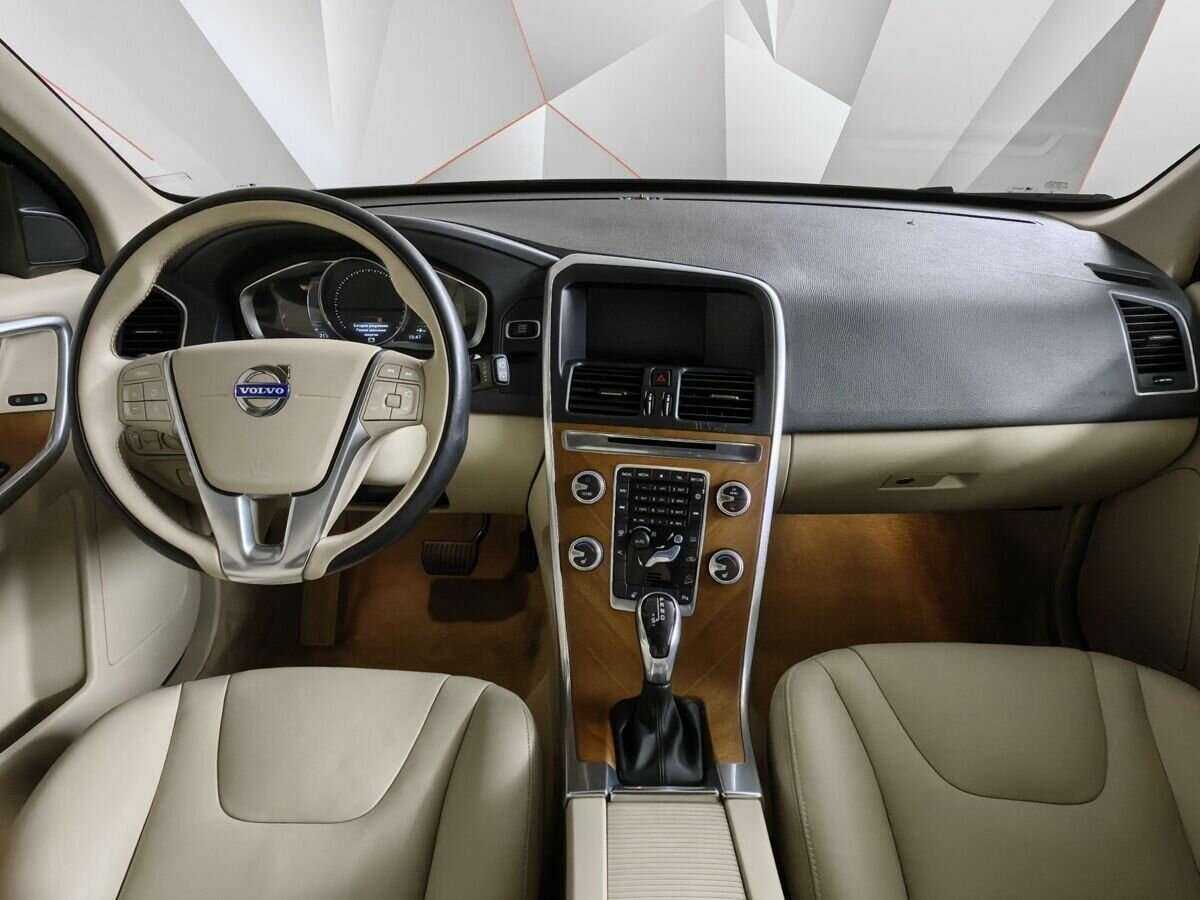 Купить Volvo XC60, 2015, 93 180 км.. Фото: #10