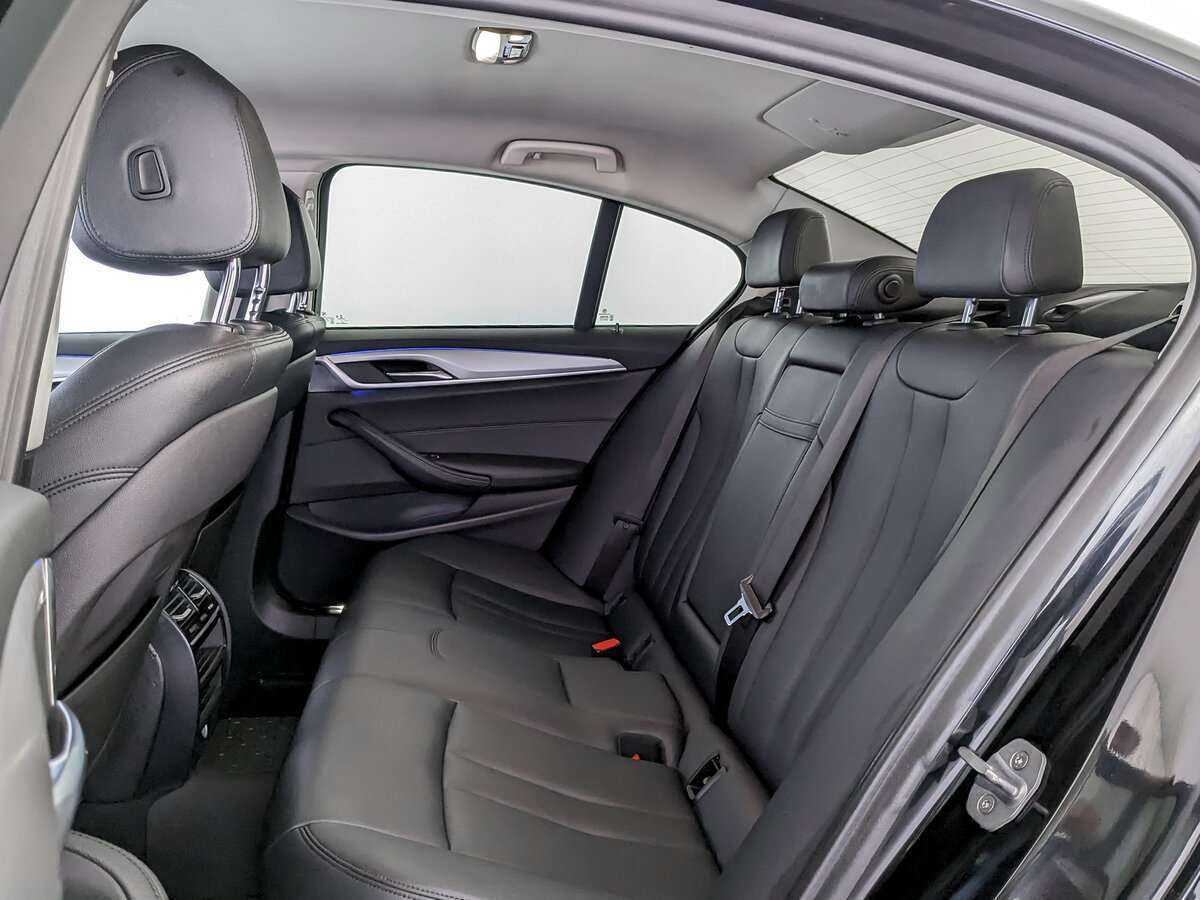 Купить BMW 5 серии, 2018, 239 016 км.. Фото: #9