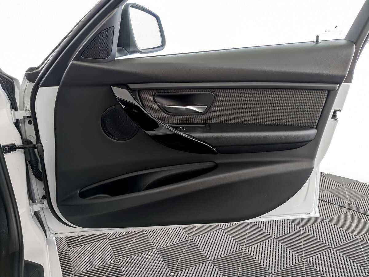 Купить BMW 3 серии, 2017, 117 684 км.. Фото: #18