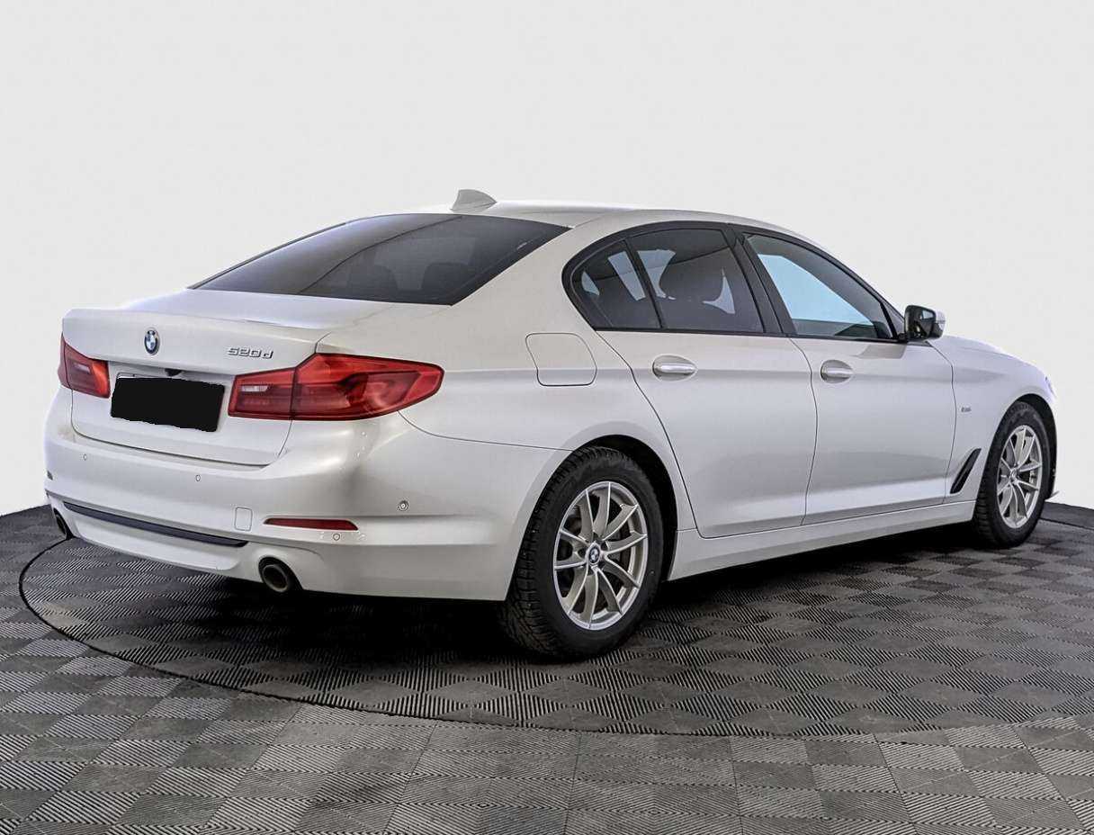 Купить BMW 5 серии, 2017, 141 423 км.. Фото: #4