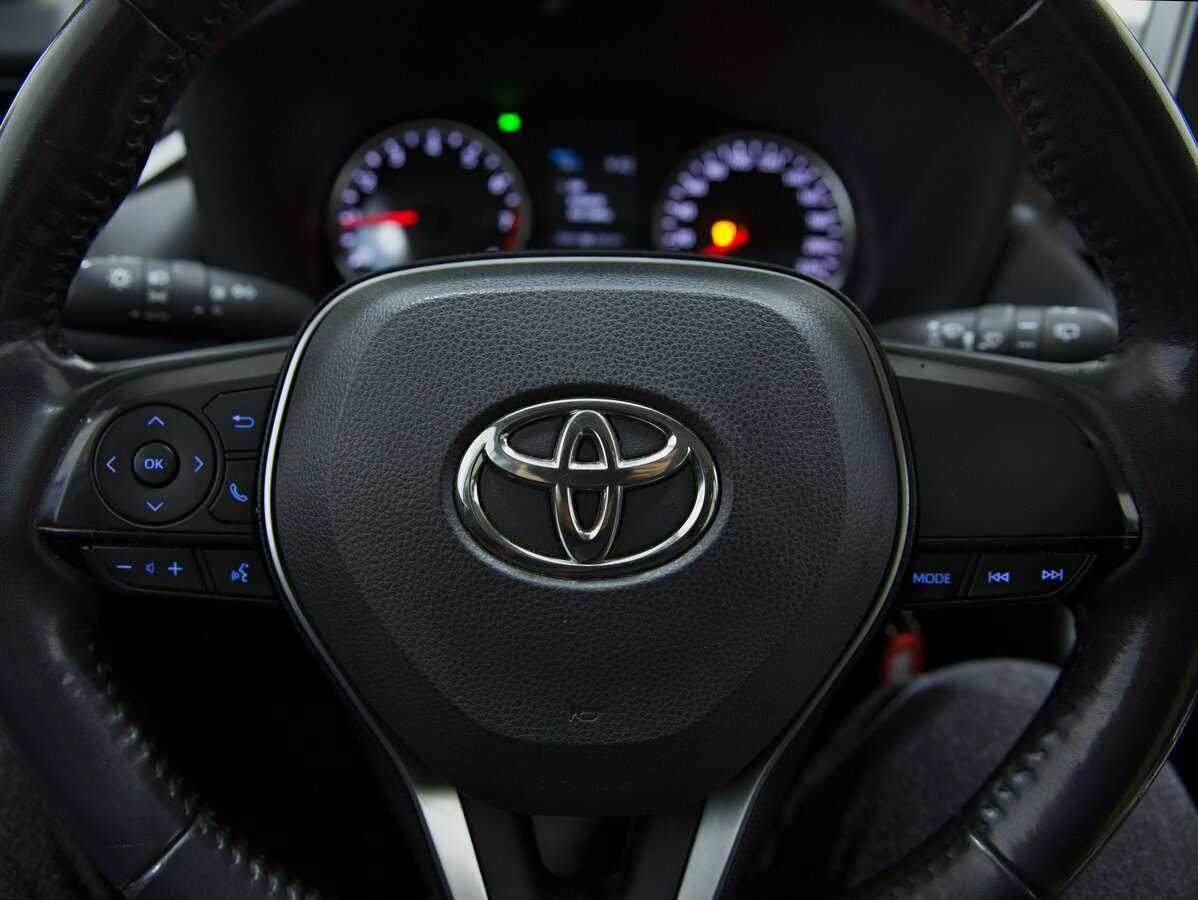 Купить Toyota RAV4, 2020, 45 768 км.. Фото: #4