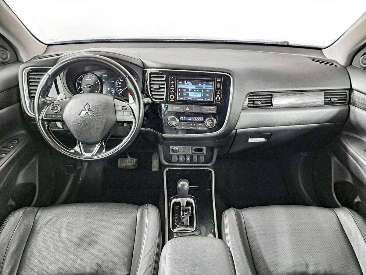 Купить Mitsubishi Outlander, 2017, 88 421 км.. Фото: #11