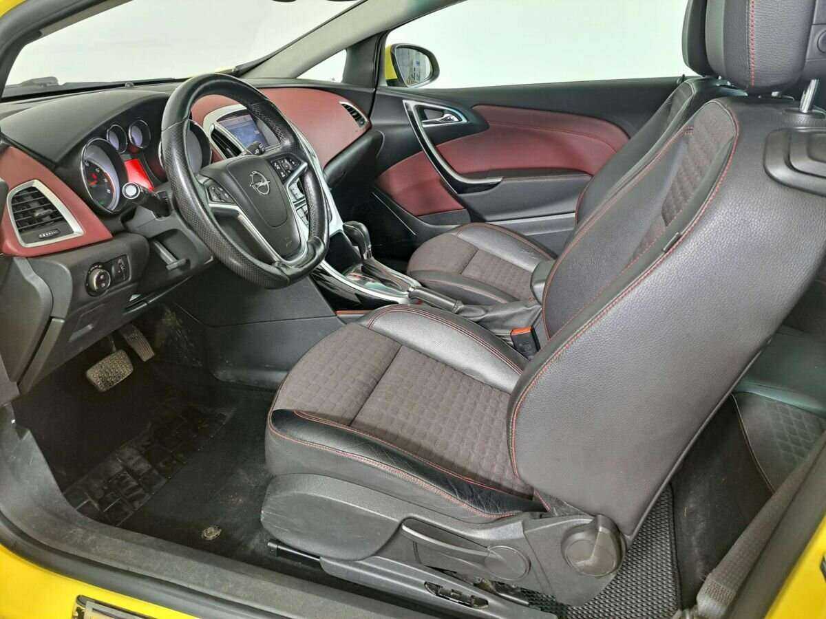 Купить Опель Астра, 2013, 120 970 км.. Фото: #13