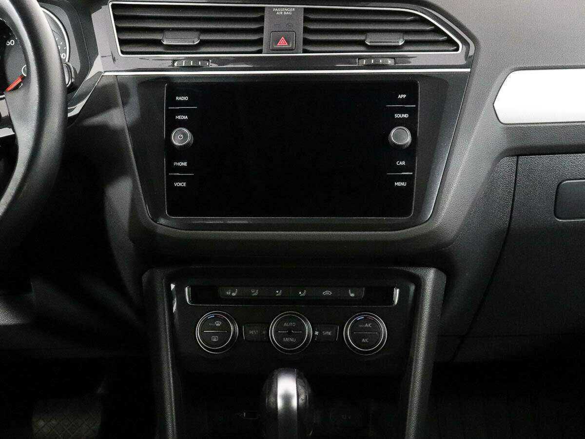Купить Volkswagen Tiguan, 2020, 63 380 км.. Фото: #7