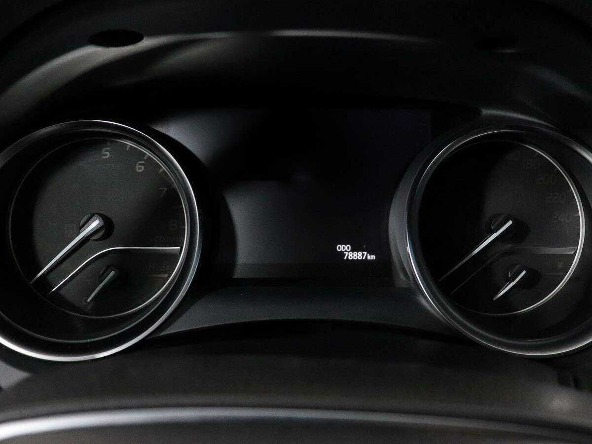 Купить Toyota Camry, 2019, 78 900 км.. Фото: #8