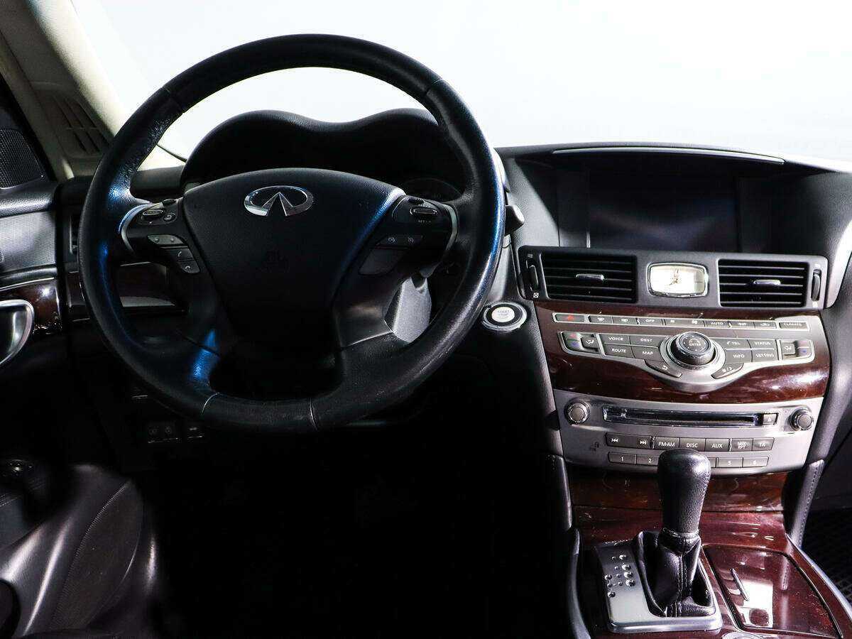 Купить Infiniti Q70, 2014, 115 637 км.. Фото: #6