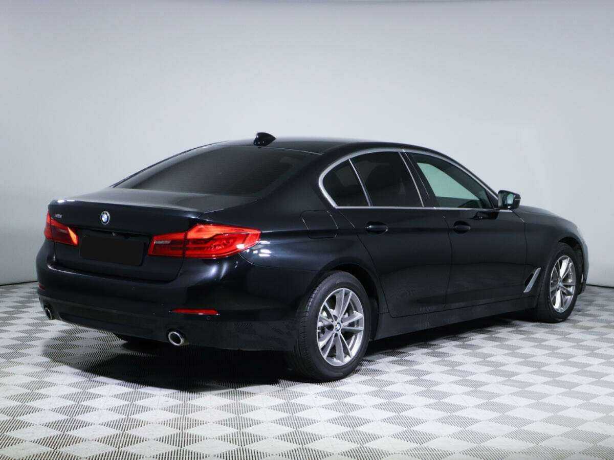 Купить BMW 5 серии, 2018, 145 501 км.. Фото: #2