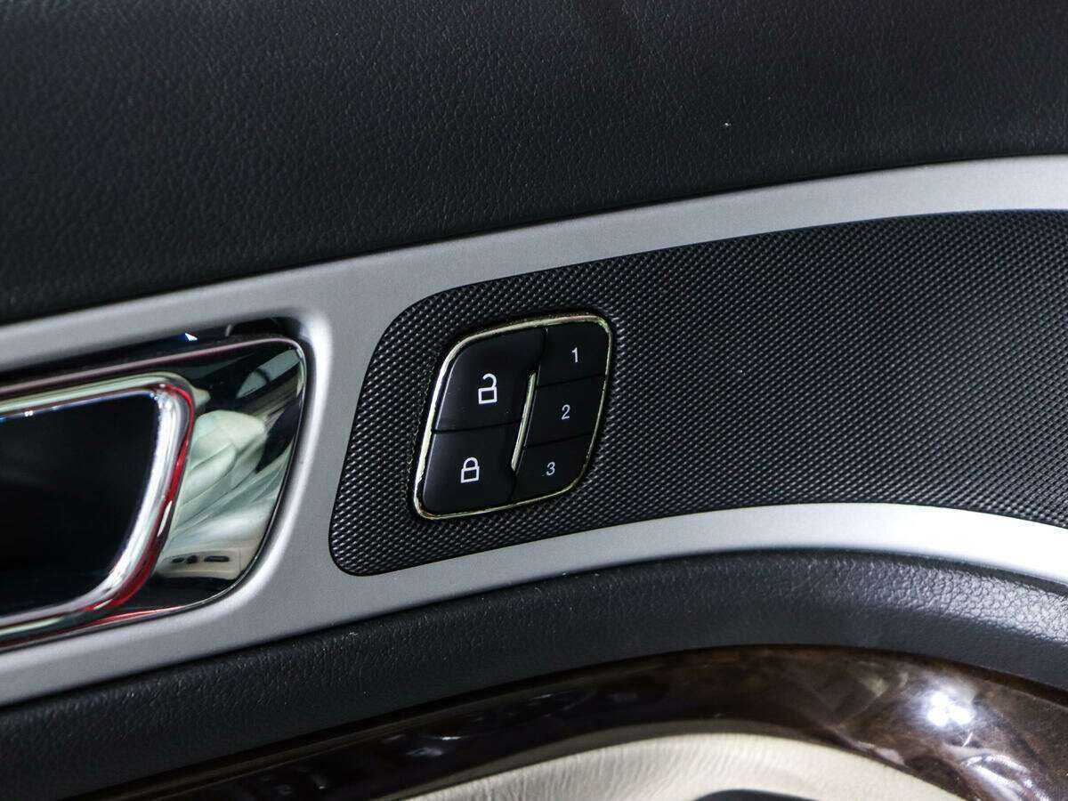 Купить Ford Explorer, 2012, 125 651 км.. Фото: #18