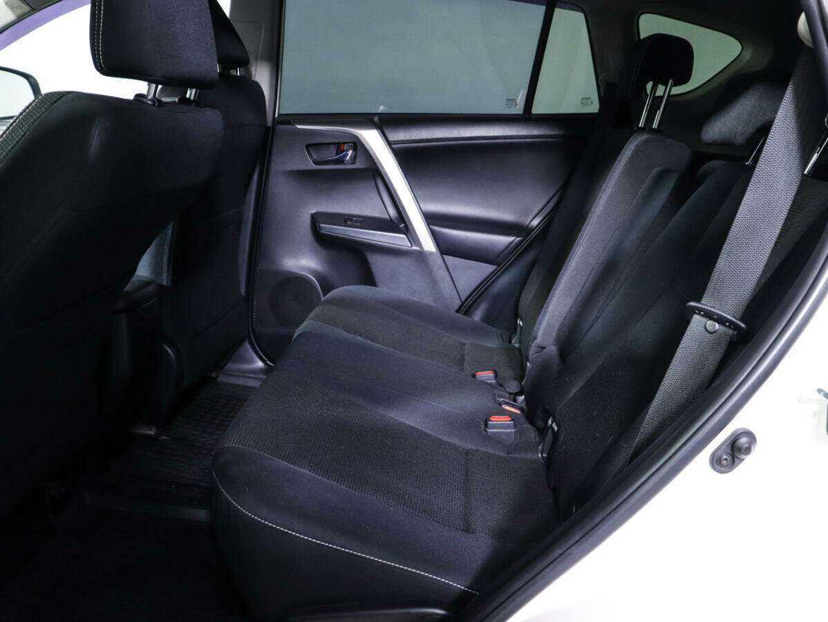 Купить Toyota RAV4, 2017, 130 861 км.. Фото: #8