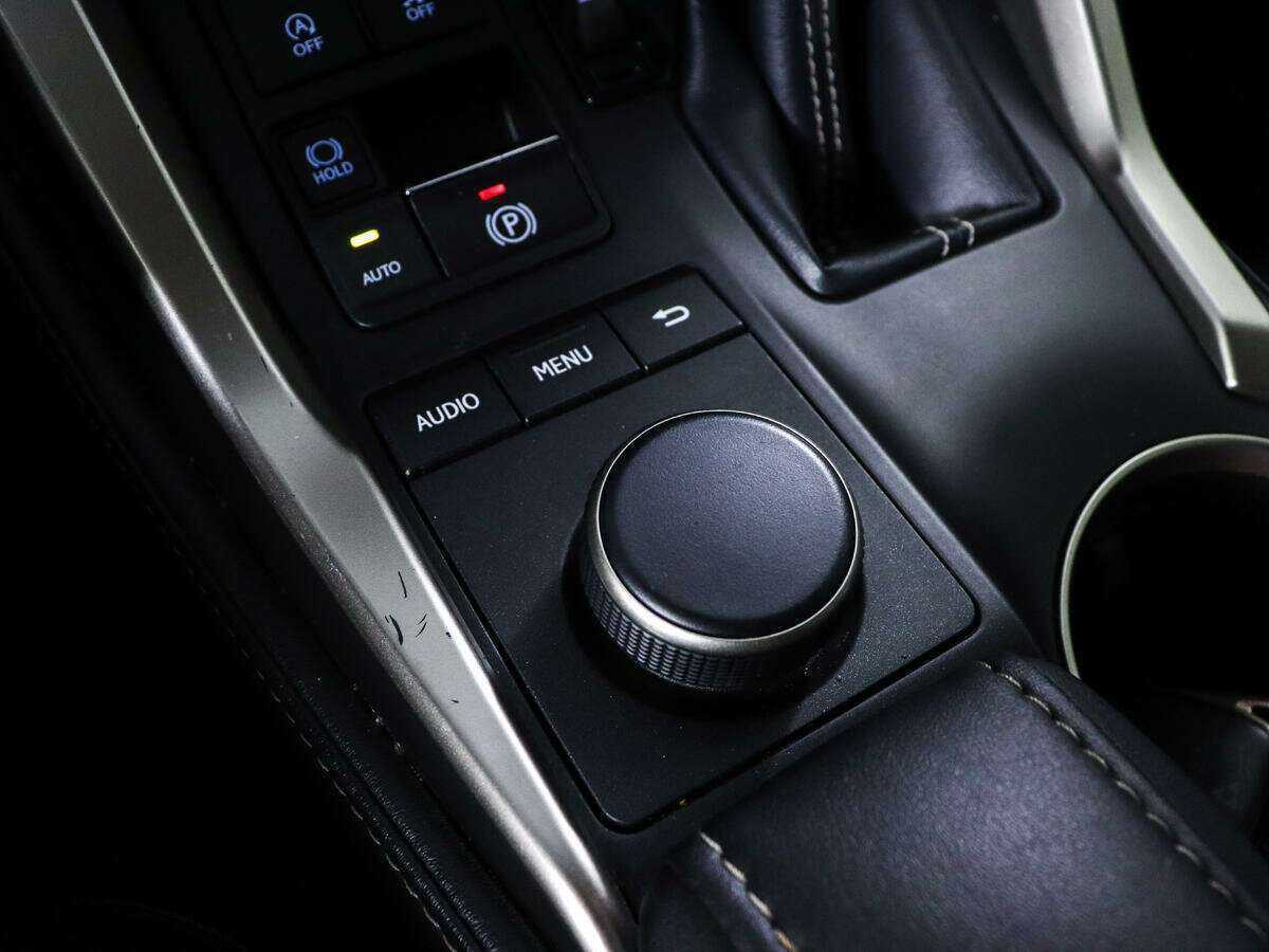 Купить Lexus NX, 2017, 62 370 км.. Фото: #15