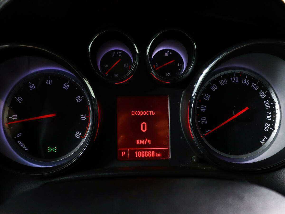 Купить Опель Астра, 2014, 186 666 км.. Фото: #8