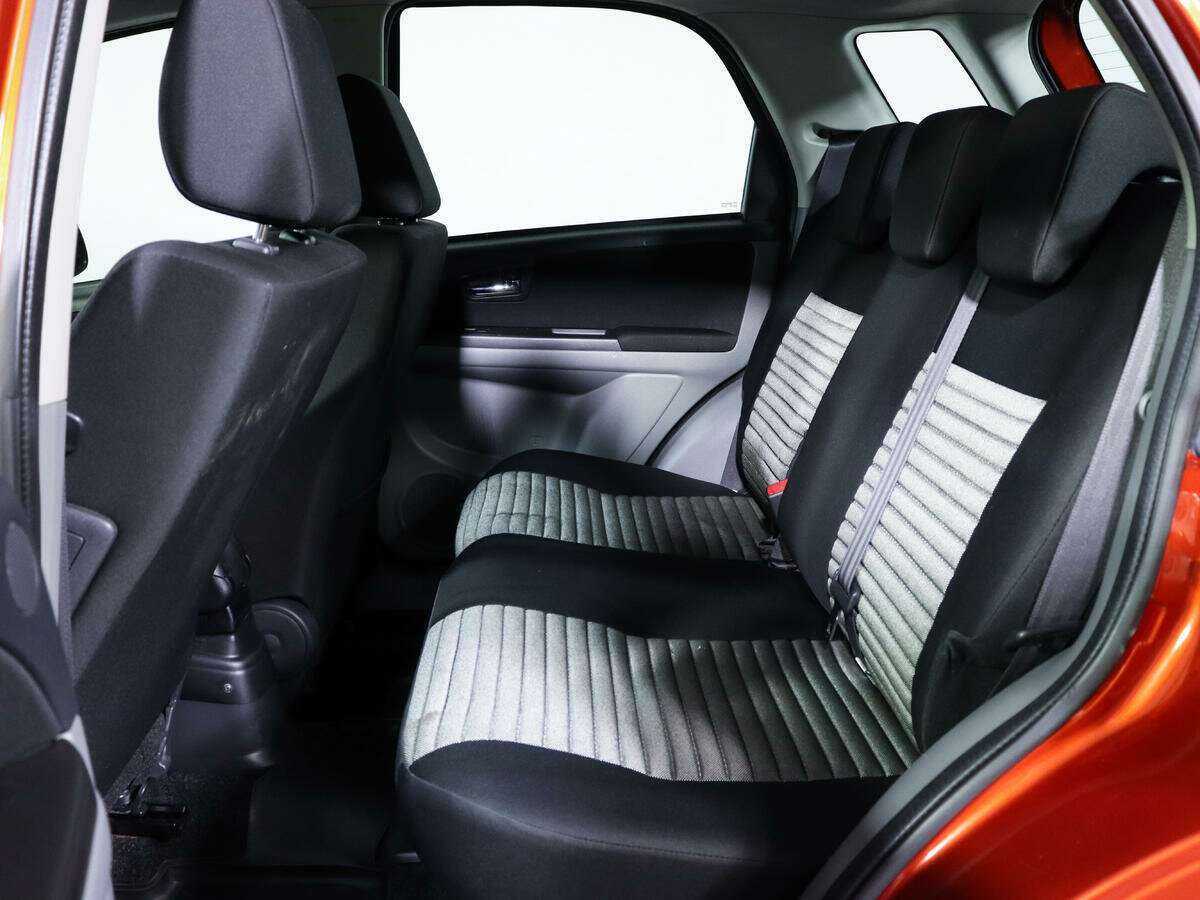 Купить Suzuki SX4, 2013, 82 809 км.. Фото: #7