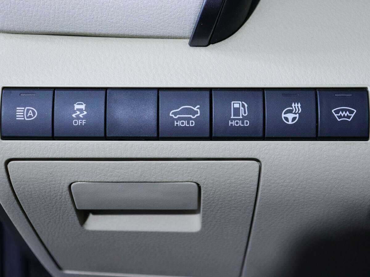 Купить Toyota Camry, 2020, 90 000 км.. Фото: #15