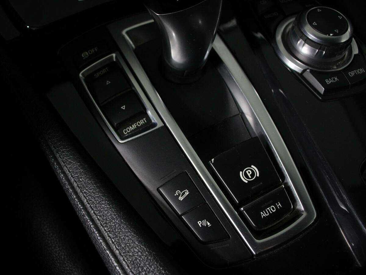 Купить BMW 5 серии, 2012, 237 085 км.. Фото: #17