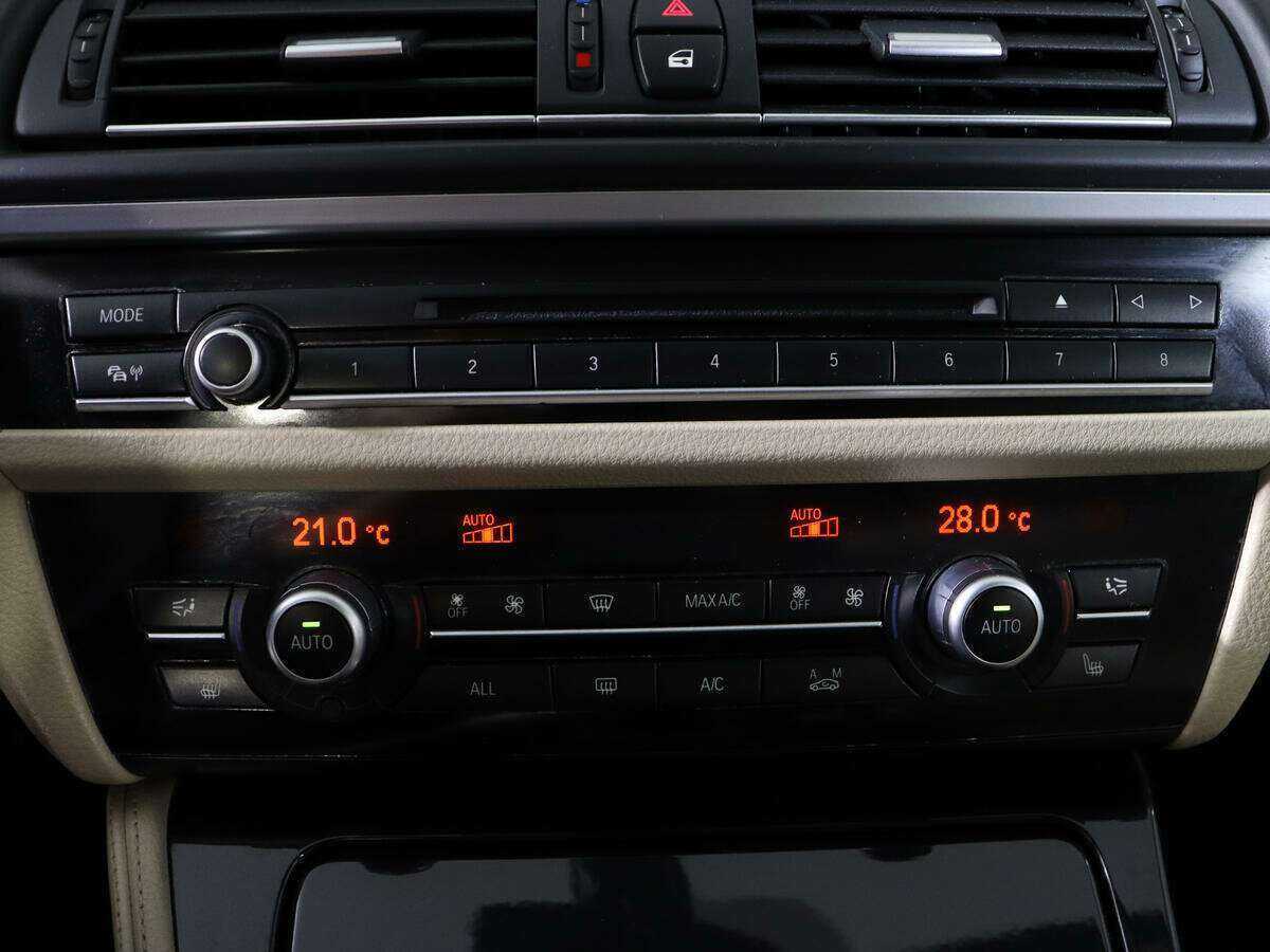 Купить BMW 5 серии, 2012, 118 777 км.. Фото: #18