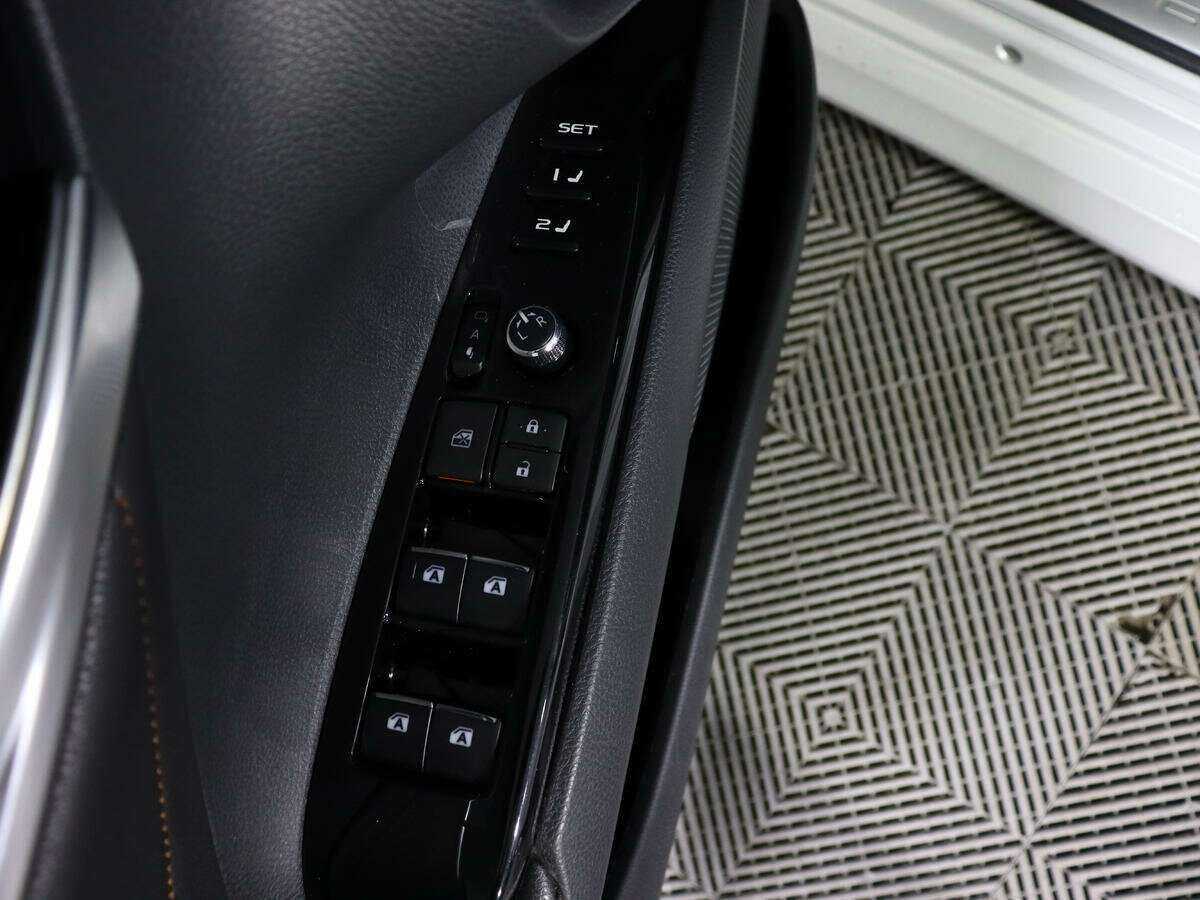 Купить Toyota Camry, 2018, 94 345 км.. Фото: #15