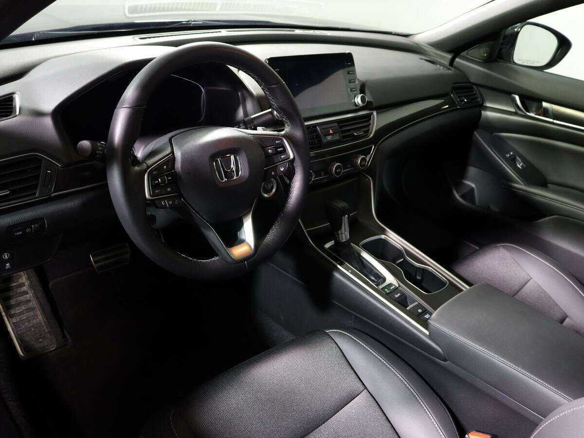 Купить Honda Accord, 2022, 5 777 км.. Фото: #11