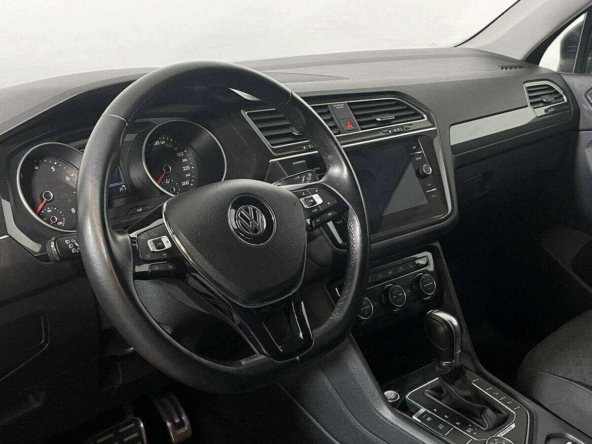 Купить Volkswagen Tiguan, 2019, 45 213 км.. Фото: #14