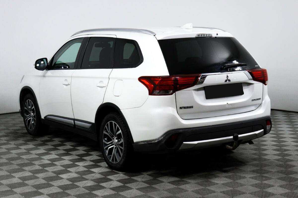 Купить Mitsubishi Outlander, 2018, 173 198 км.. Фото: #4