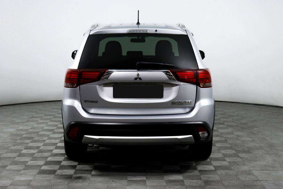 Купить Mitsubishi Outlander, 2015, 72 276 км.. Фото: #5