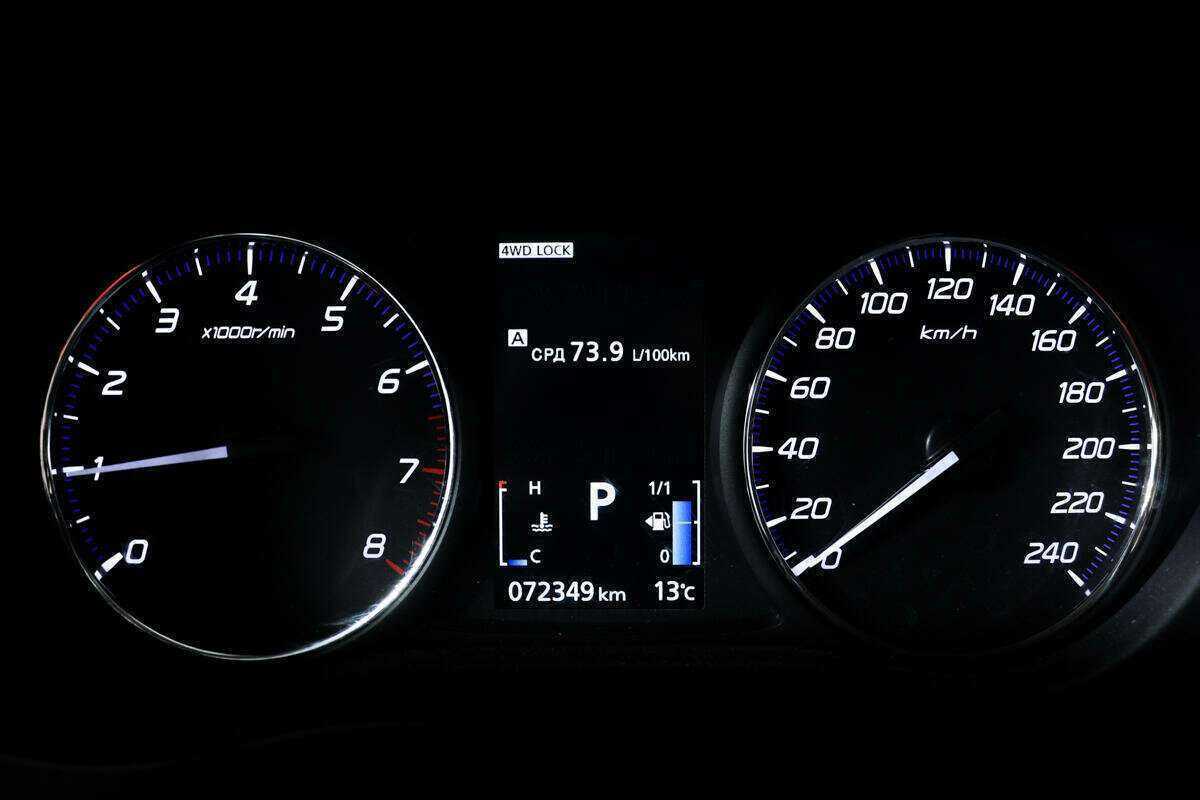 Купить Mitsubishi Outlander, 2015, 72 276 км.. Фото: #9