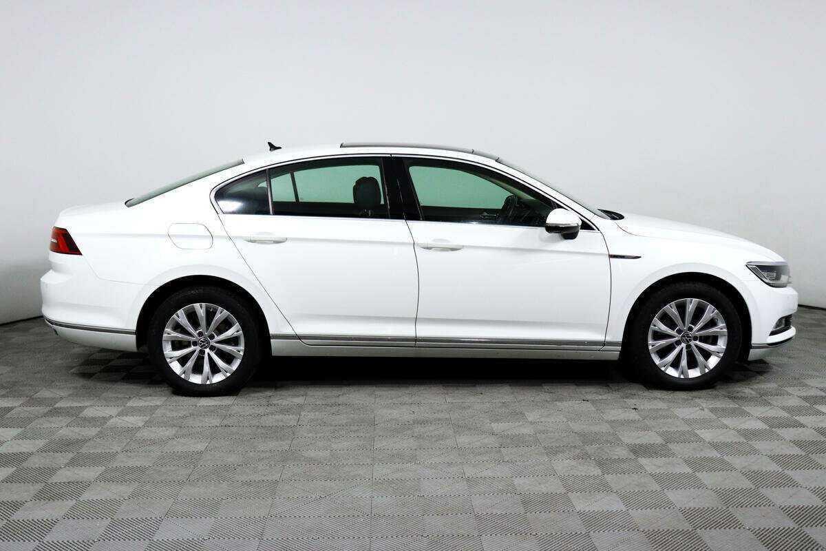 Купить Volkswagen Passat, 2018, 51 460 км.. Фото: #2