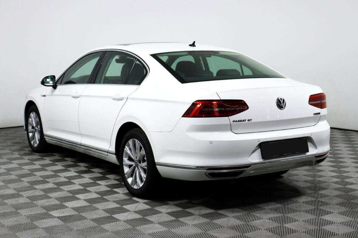 Купить Volkswagen Passat, 2018, 51 460 км.. Фото: #5