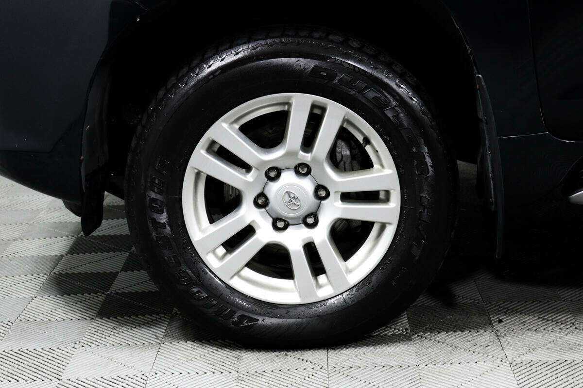 Купить Toyota Land Cruiser Prado, 2012, 227 336 км.. Фото: #11