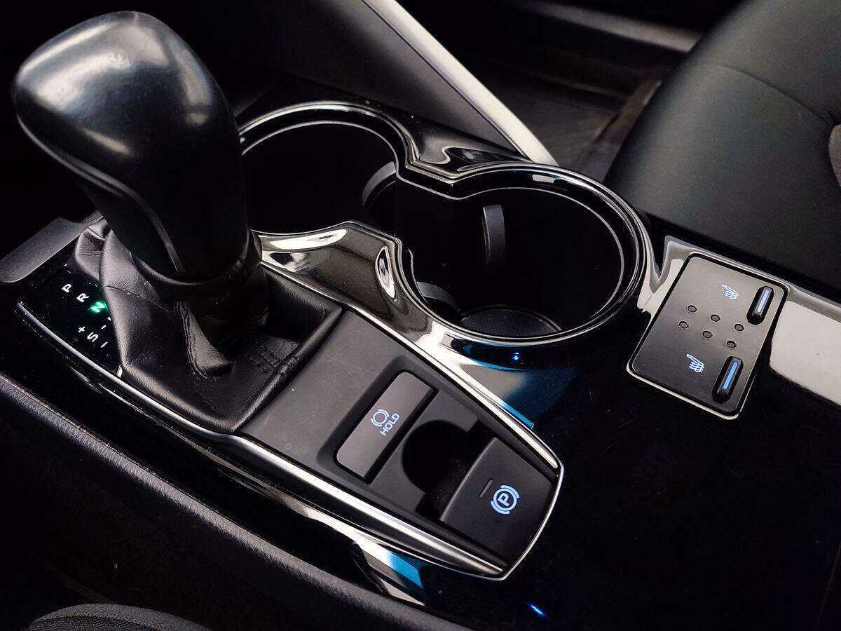 Купить Тойота Камри, 2018, 68 281 км.. Фото: #11