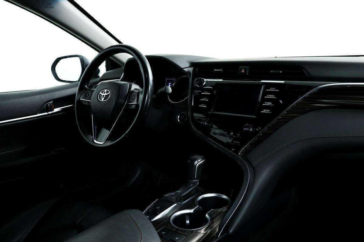 Купить Toyota Camry, 2019, 79 111 км.. Фото: #8