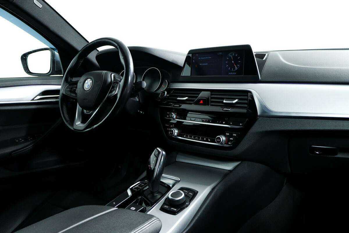 Купить BMW 5 серии, 2019, 129 486 км.. Фото: #8