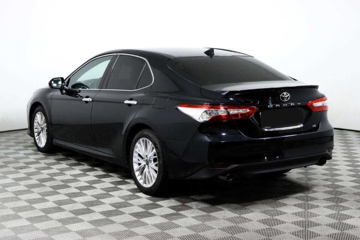 Купить Toyota Camry, 2018, 129 817 км.. Фото: #6