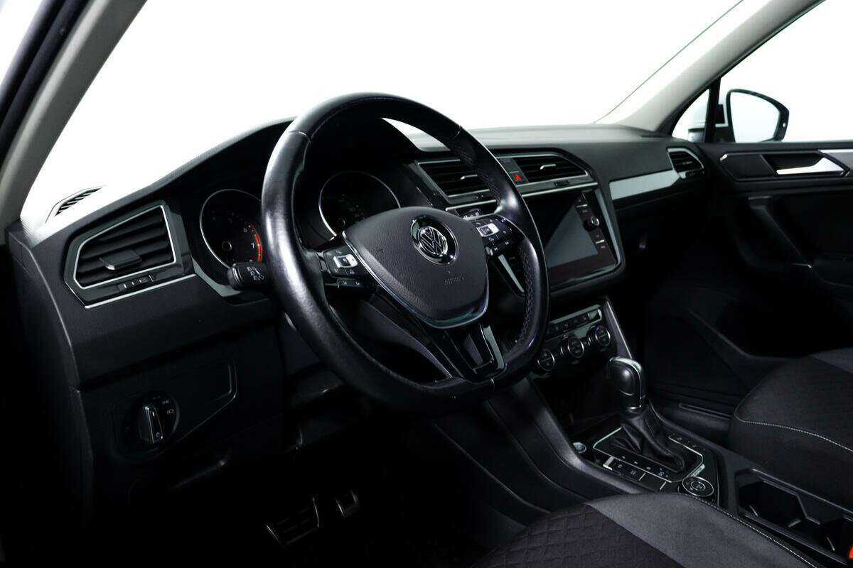 Купить Volkswagen Tiguan, 2018, 87 142 км.. Фото: #11