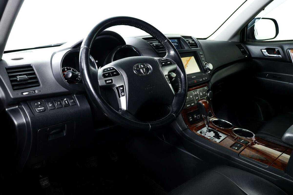 Купить Toyota Highlander, 2012, 120 100 км.. Фото: #13