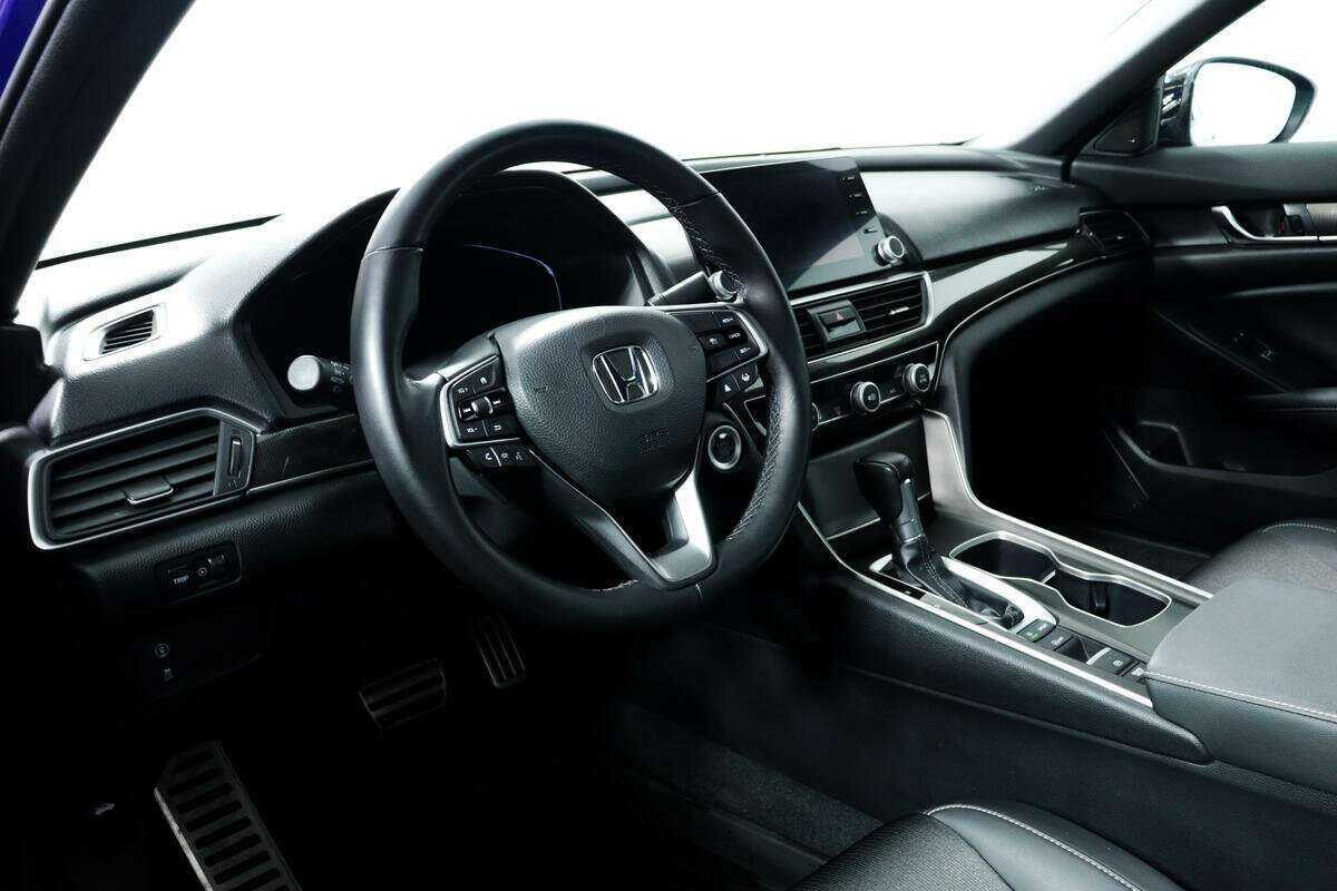 Купить Honda Accord, 2022, 10 563 км.. Фото: #12