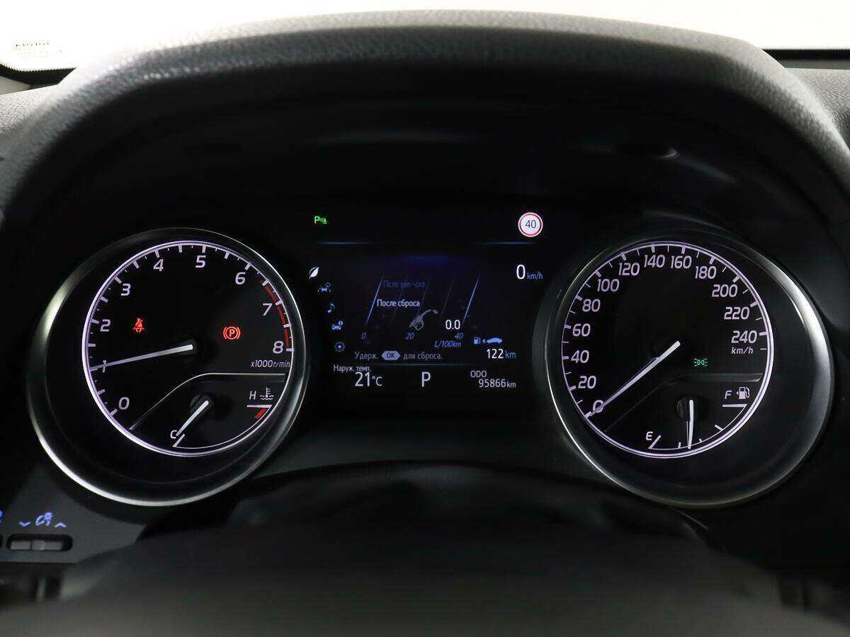 Купить Toyota Camry, 2019, 95 836 км.. Фото: #10