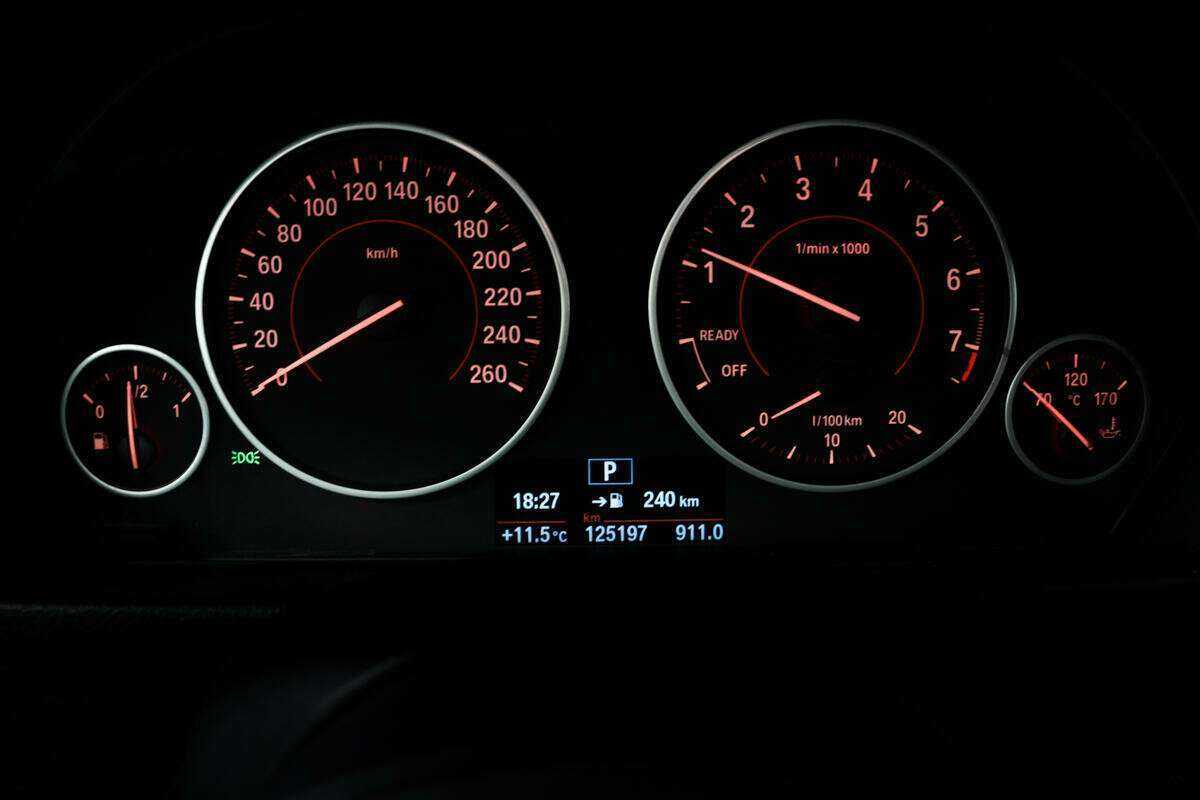 Купить BMW 3 серии, 2017, 125 196 км.. Фото: #9