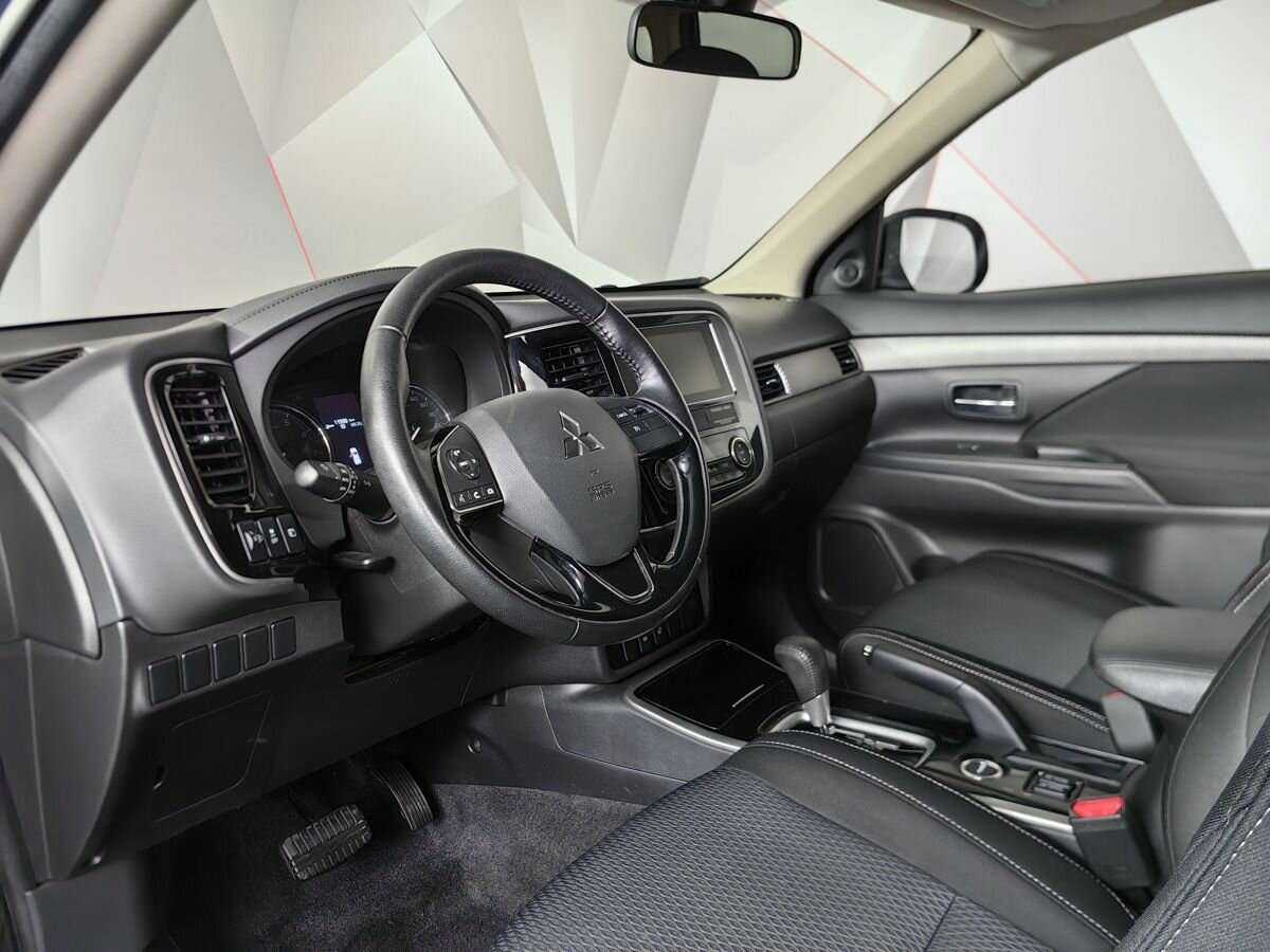 Купить Mitsubishi Outlander, 2018, 88 553 км.. Фото: #13