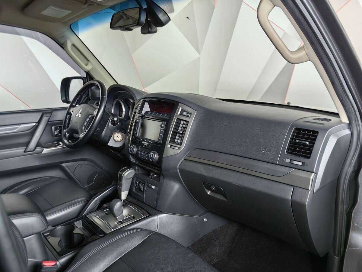 Купить Mitsubishi Pajero, 2015, 94 610 км.. Фото: #8